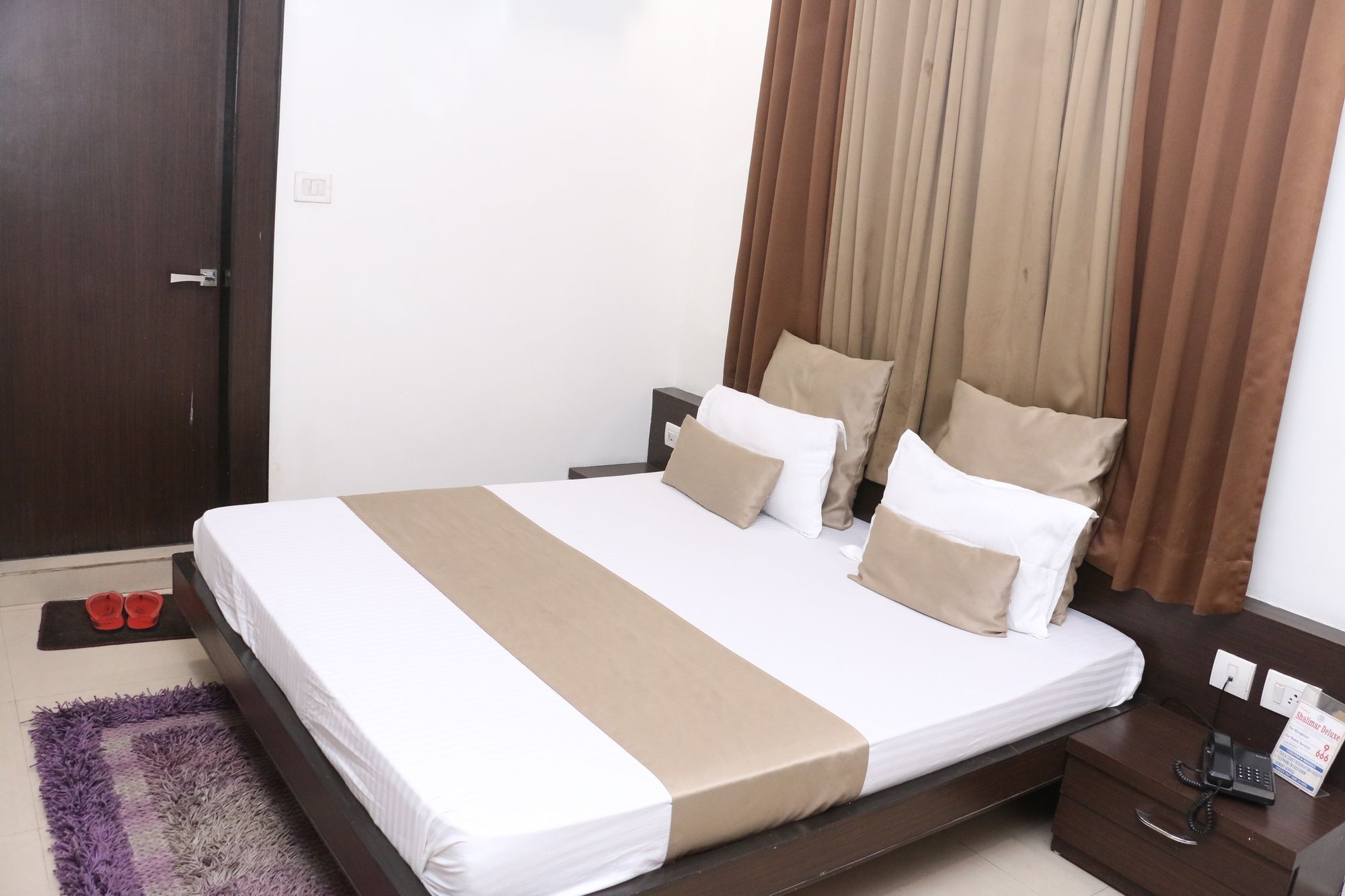 Hotel Shalimar Deluxe Bhopal Bagian luar foto